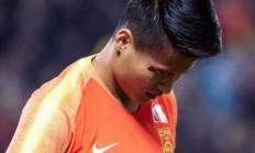 九游体育官方登录入口-超级巨星的背后故事，让人动容落泪