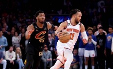 九游体育-鹈鹕中锋大放异彩，全面发威击败尼克斯的简单介绍