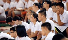 九游体育网页版入口-篮球教练组织座谈会，调整战术备战