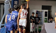 九游体育网页版-趣味明星球员组队参与篮球赛事，场上表现抢眼