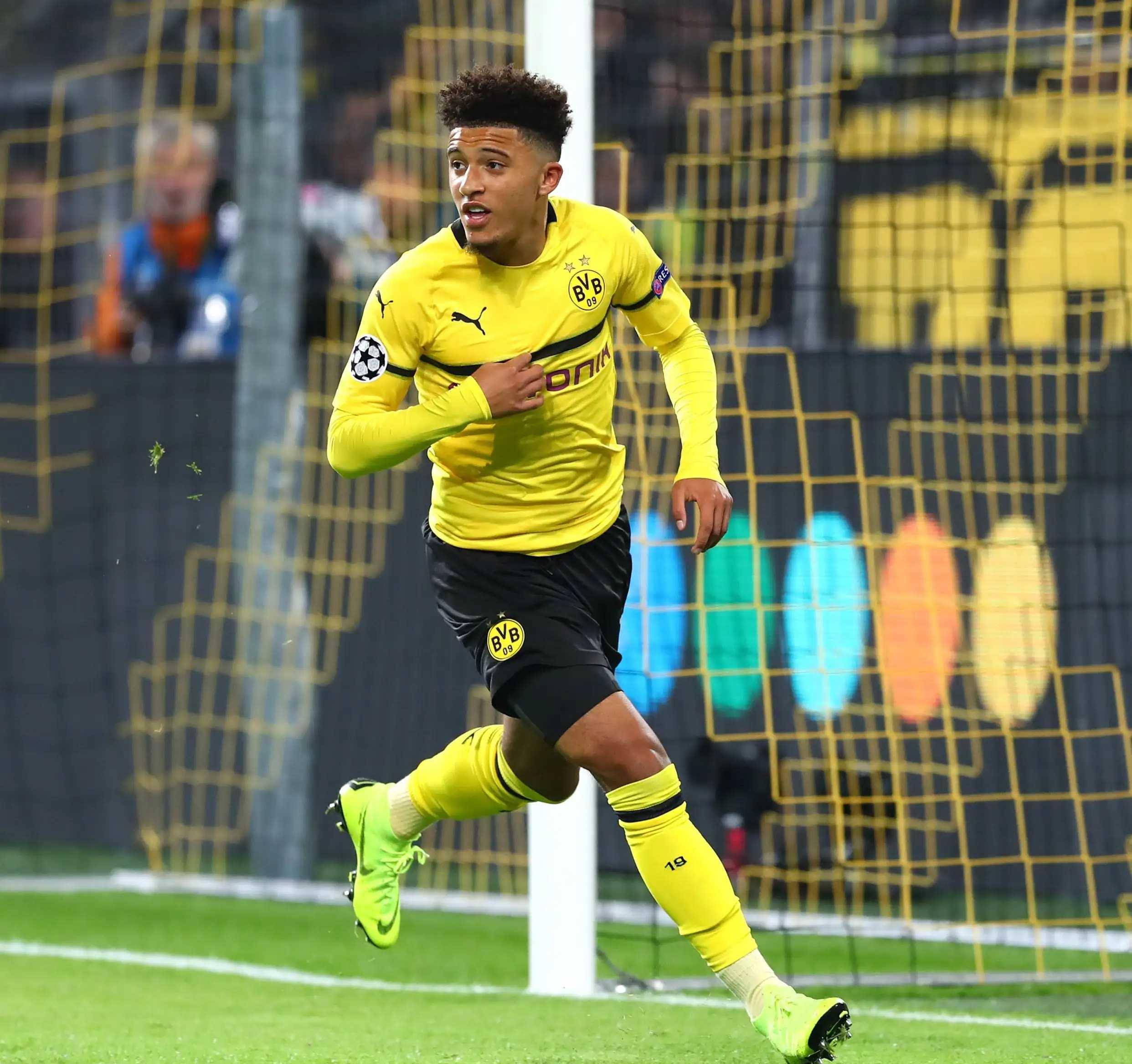 包含德甲强队多特蒙德签下意大利前锋,实力大增的词条 包含德甲强队多特蒙德签下意大利前锋,实力大增的词条