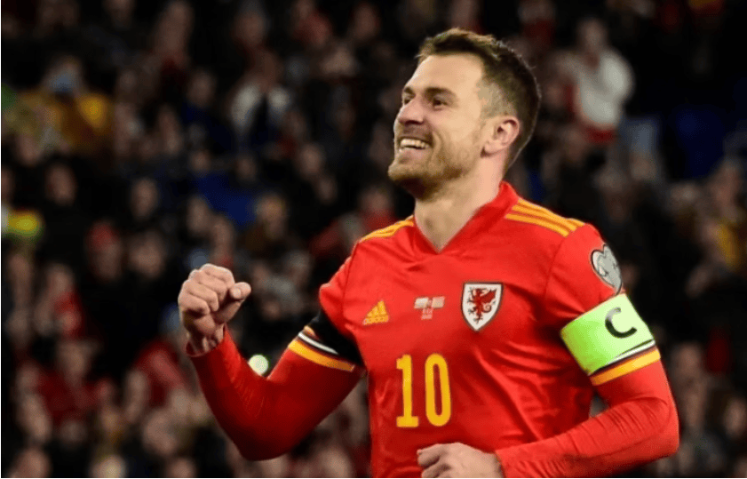 包含欧预赛半决战拉开帷幕，激烈角逐升级的词条