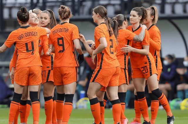 印度女足发挥出色，向前突围的简单介绍