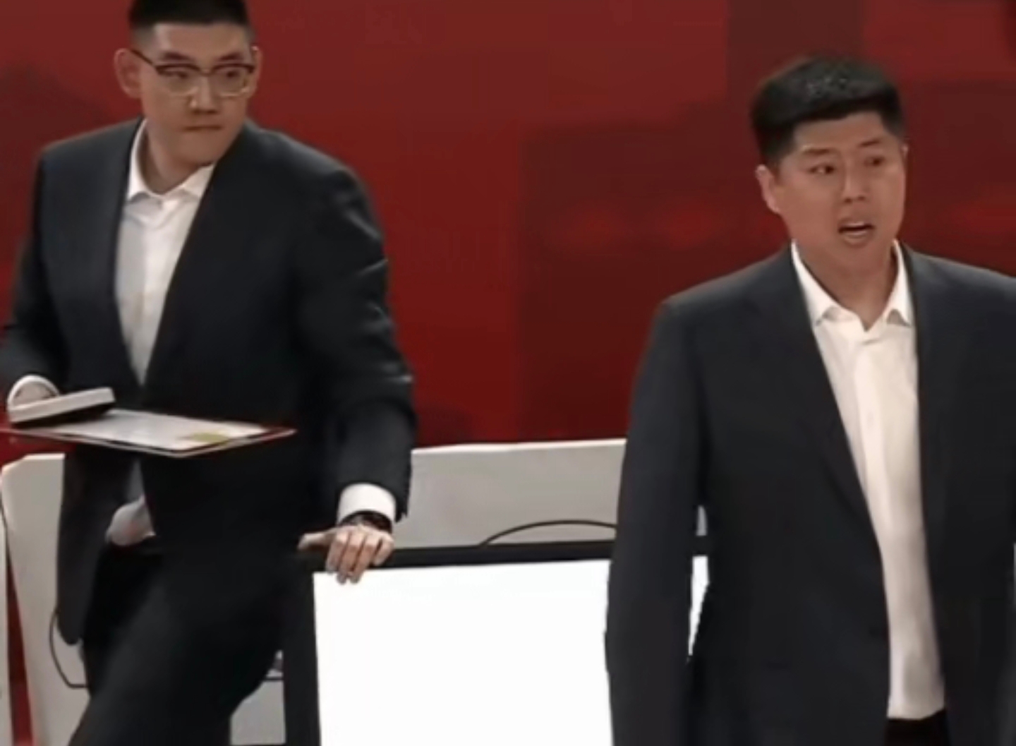 包含山西铁帅毫无懈怠，主场全取三分的词条