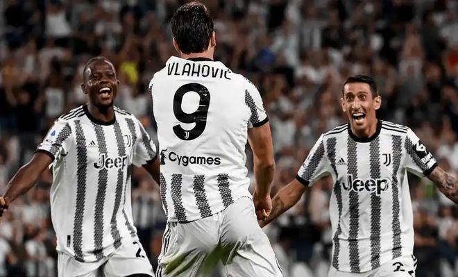 尤文图斯团结一心，一往无前向前冲的简单介绍