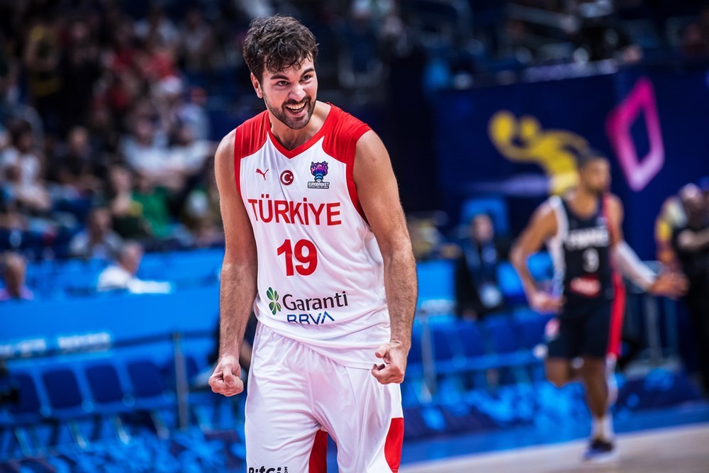 意大利憾失晋级，遗憾告别赛场的简单介绍