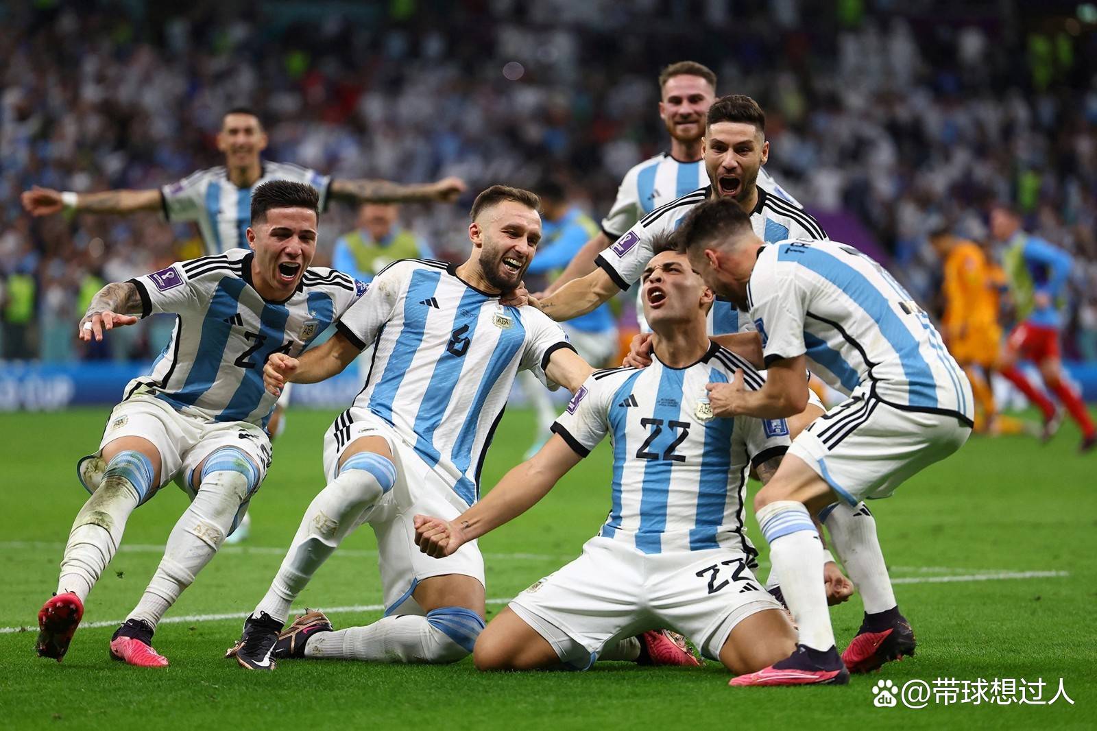 阿根廷女足称霸场上，迈向巅峰