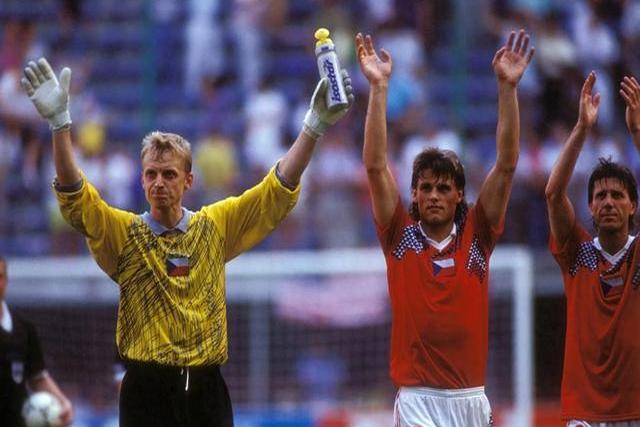 捷克队输给葡萄牙队，无缘世界杯八强