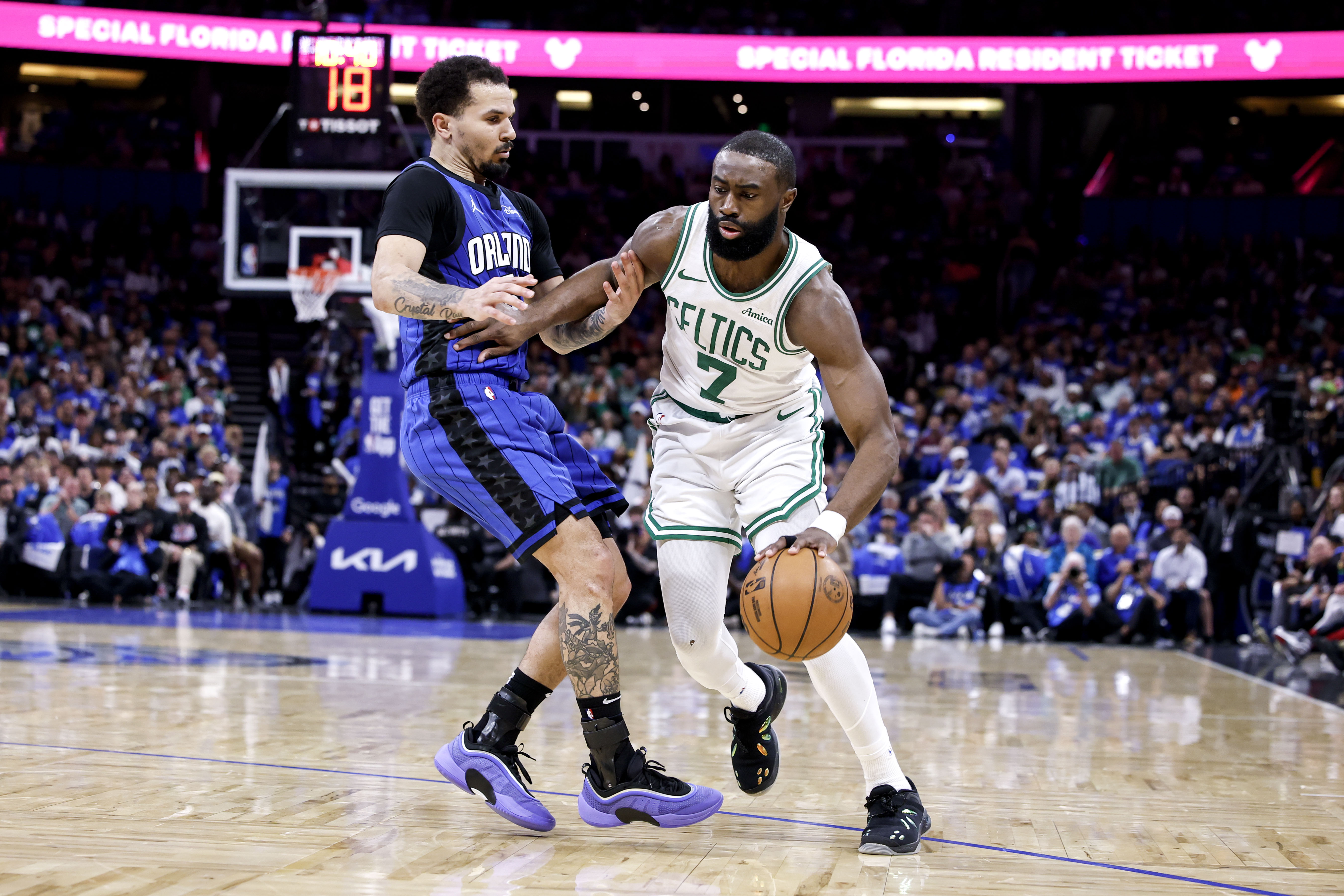 波兰篮球锦标赛季后赛，球队实力激烈对抗的简单介绍