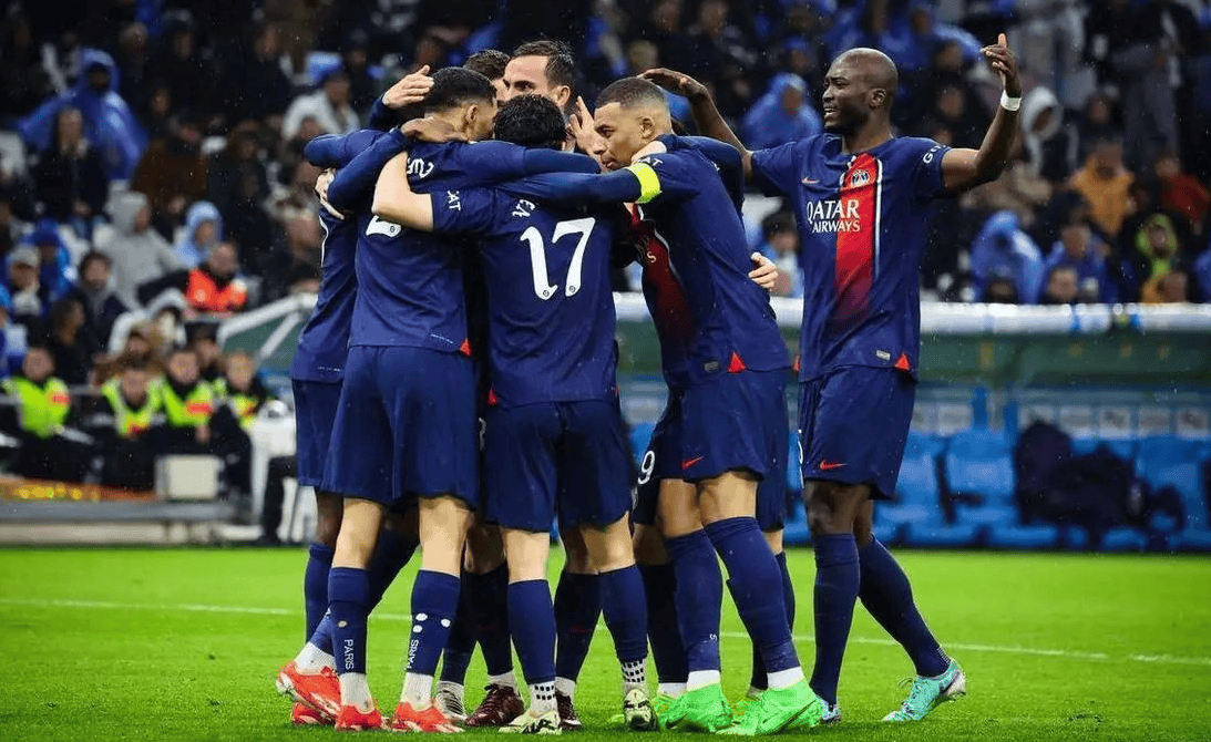 朗斯新援表现超预期，队内竞争异常激烈的简单介绍