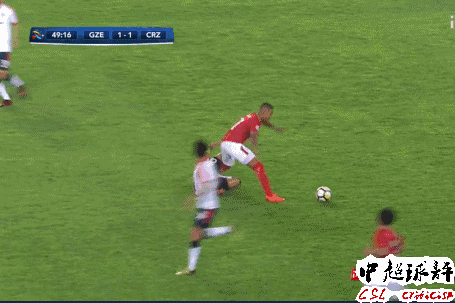 包含恒大后防线频繁失误，客场告负无缘三分的词条