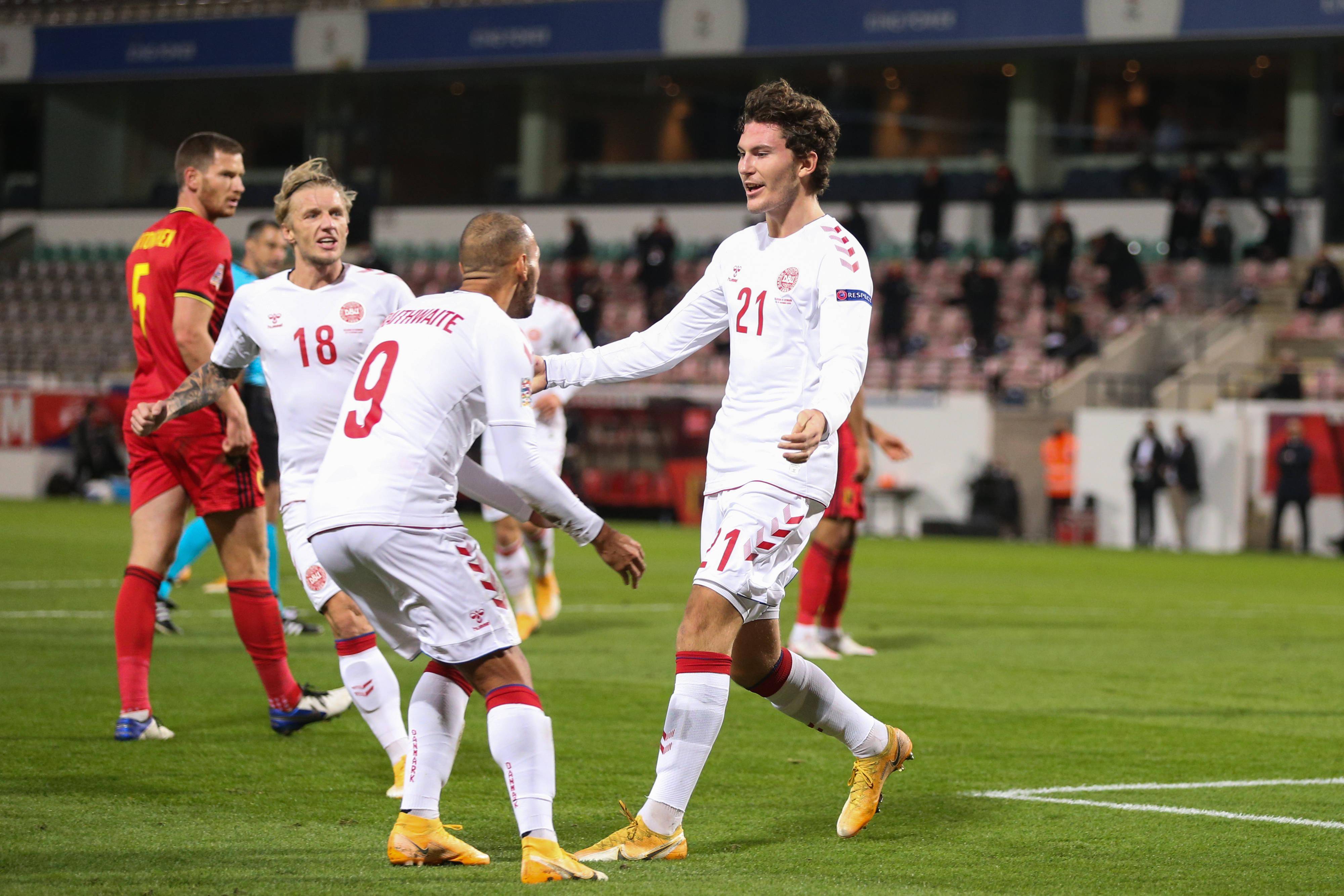 丹麦女足球队备战海外比赛