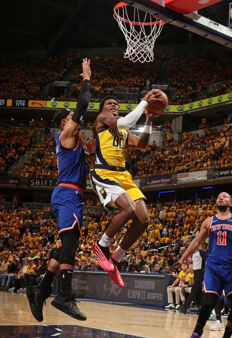 体育明星的出色表现引人注目