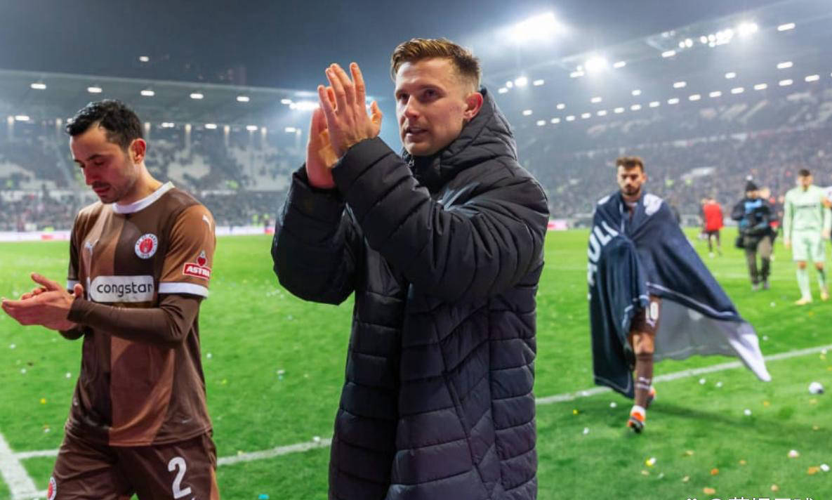 关于奥格斯堡正备战迎战柏林赫塔的重要战斗的信息