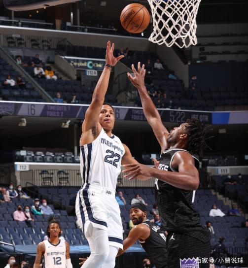 灰熊主教练调整阵容，争取胜利机会