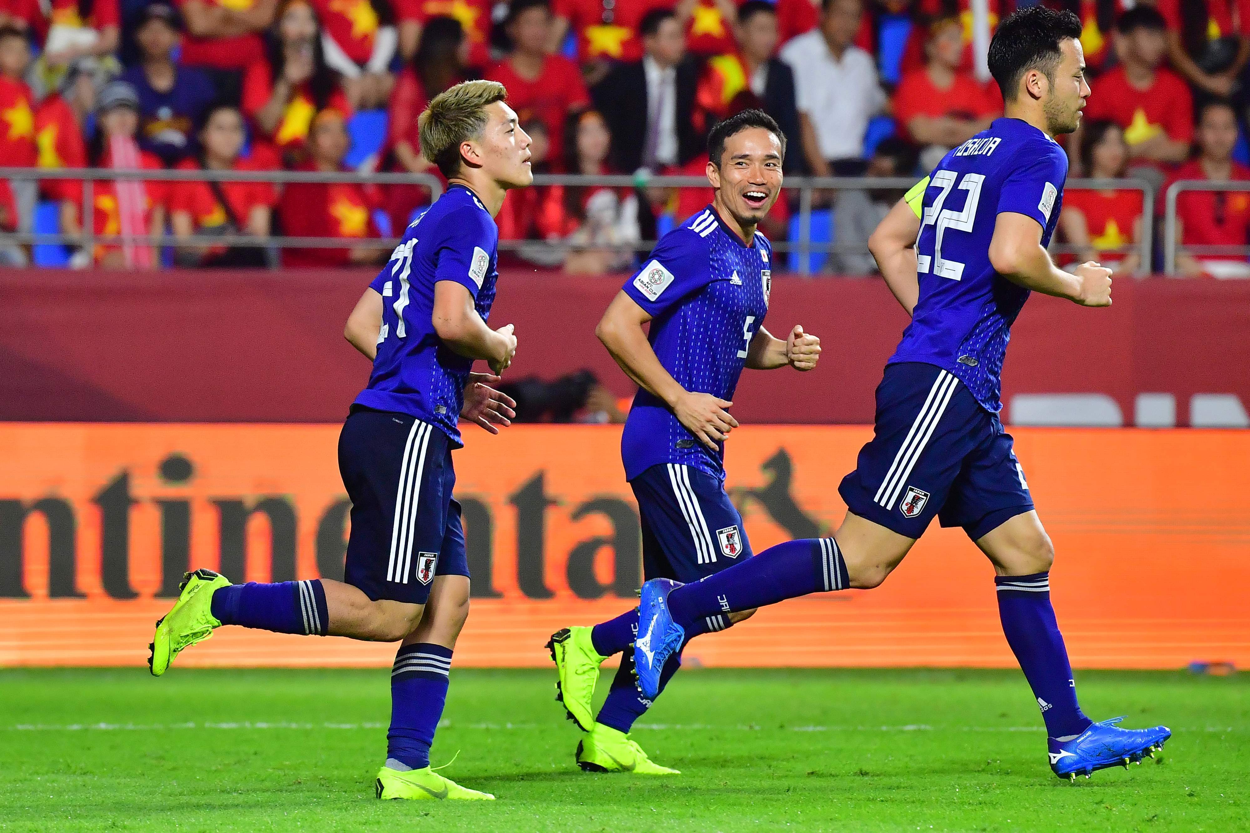 卡塔尔球队备战亚冠比赛，勇往直前的简单介绍