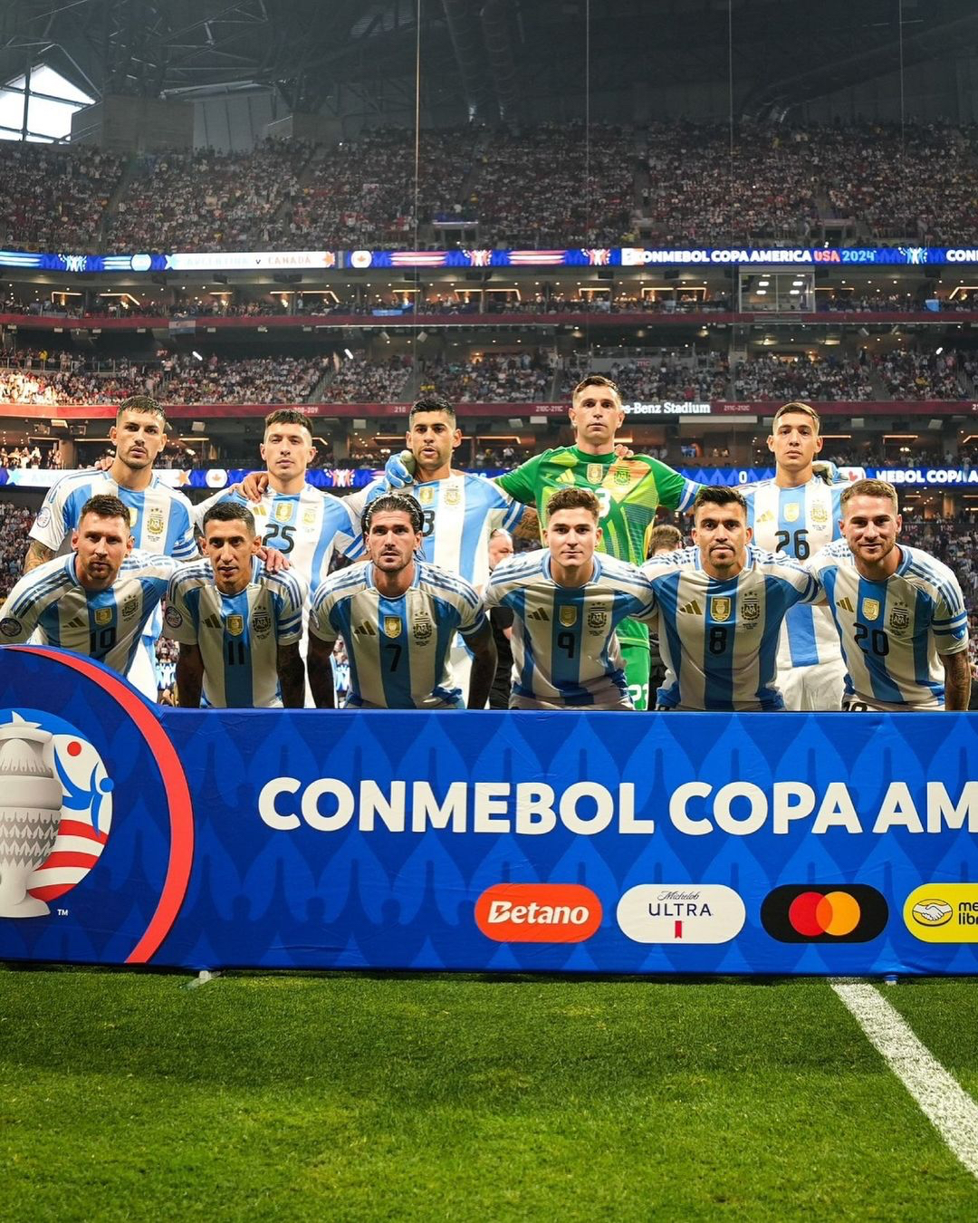 阿根廷球员在国际赛场上表现出色 阿根廷球员在国际赛场上表现出色