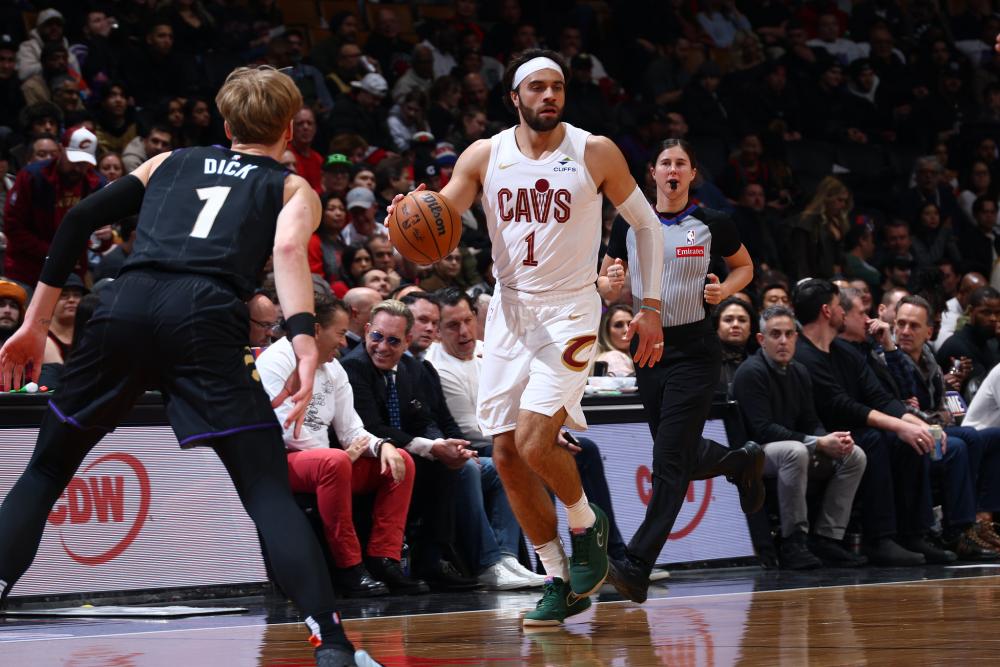 猛龙不敌爵士，米切尔闪耀砍下分