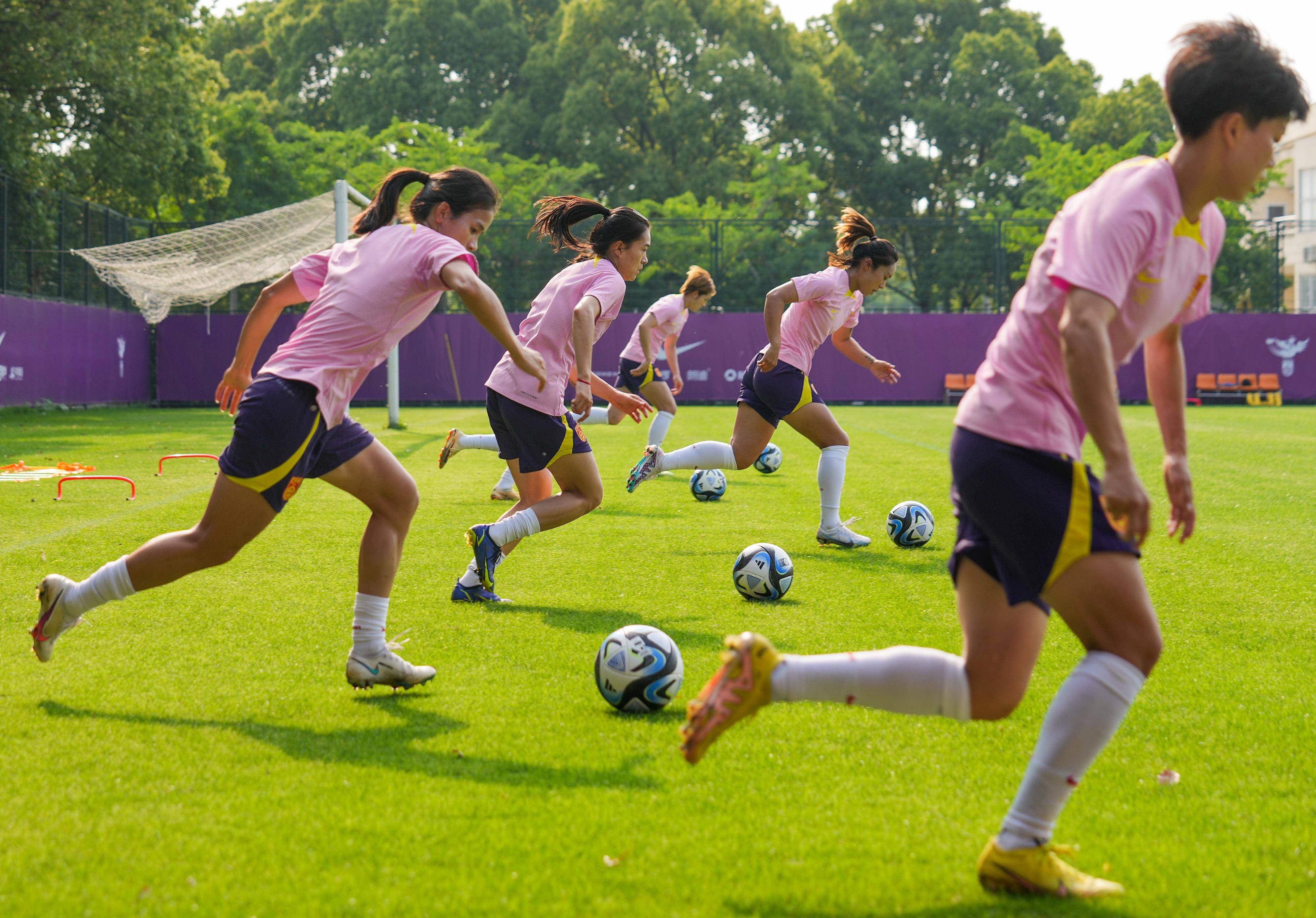 关于中国女足备战世界杯，全队备战状态正佳的信息