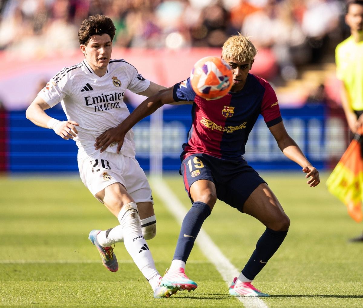 贝尔弥补失误皇马抢分成功的简单介绍