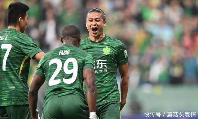 国内足球赛季进入白热化对决最终谁能夺冠的简单介绍