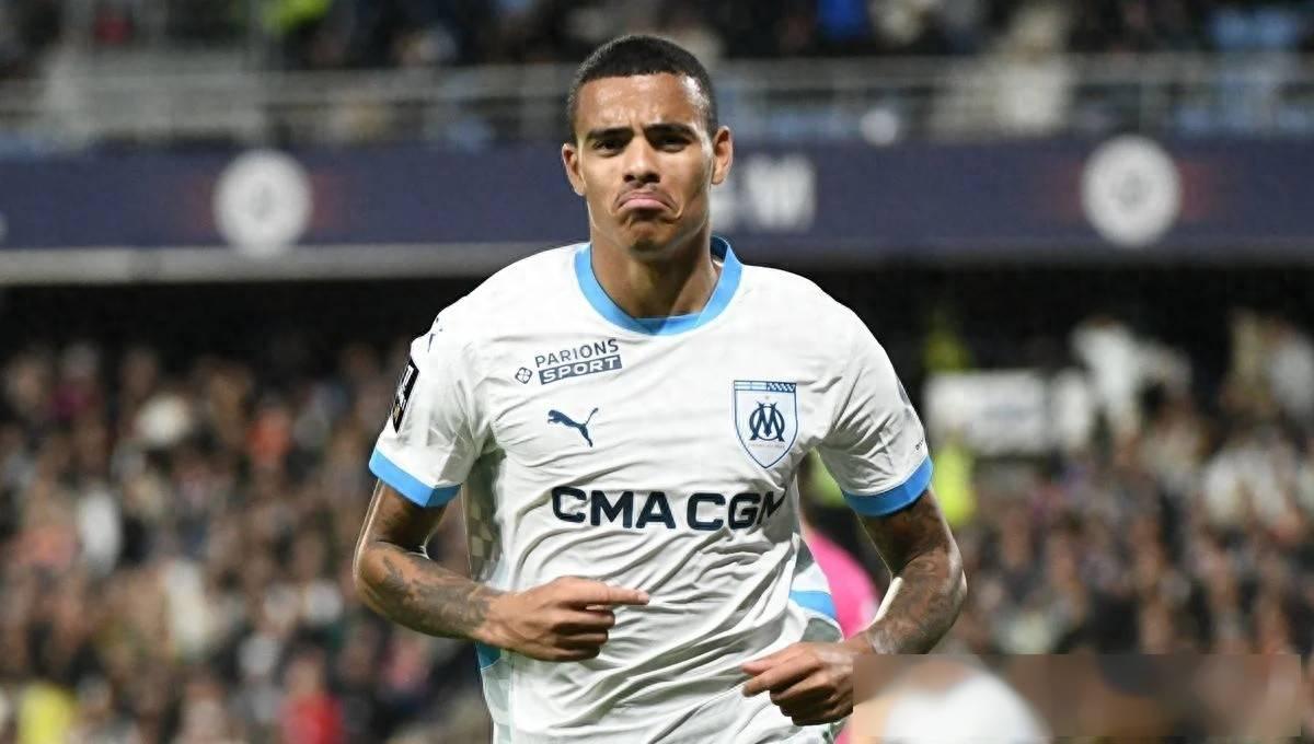 巴黎圣日耳曼球员在冬训中尽展拼搏精神 巴黎圣日耳曼球员在冬训中尽展拼搏精神