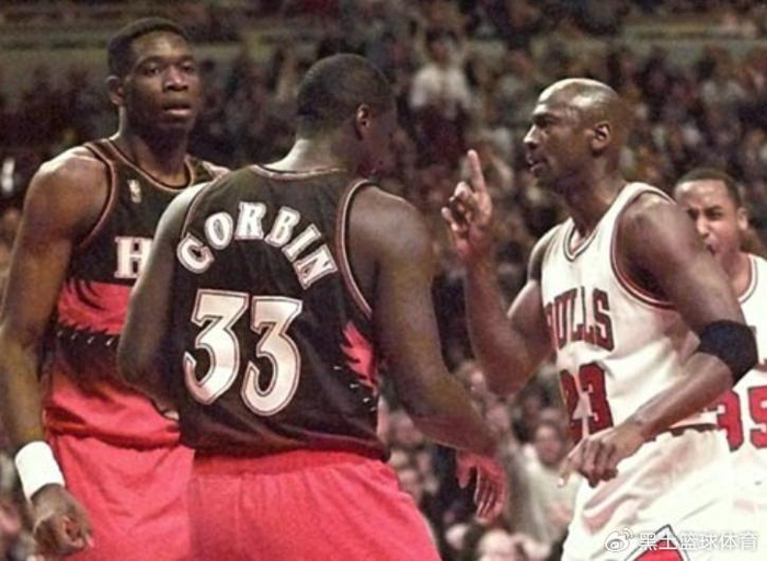 关于NBA传奇经典回顾！乔丹、奥尼尔、巴克利再次交锋的信息