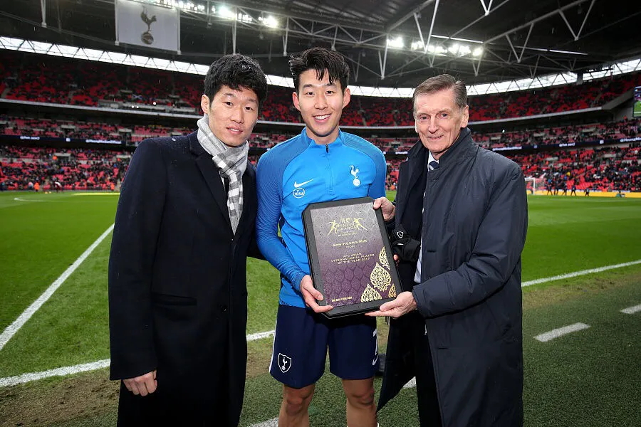 关于亚洲球员荣膺本届比赛MVP的信息