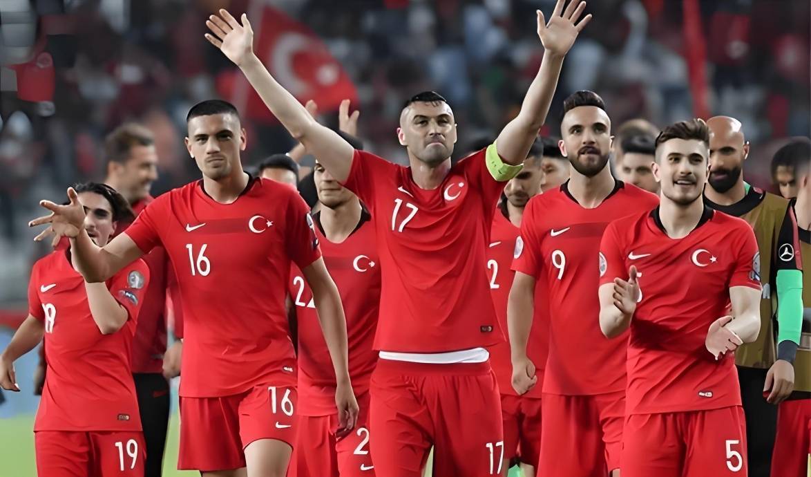 波兰客场不敌哈萨克斯坦，小组出线形势岌岌可危